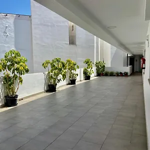 https://estudio-con-parking-en-el-centro-de-mlaga.1costadelsol.com